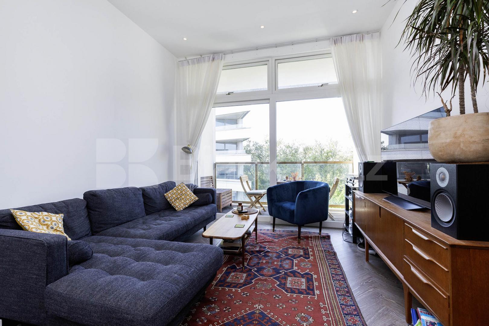 New Development 2 bed 2 bath with large balcony close to kings cross Market Road, Caledonian Road